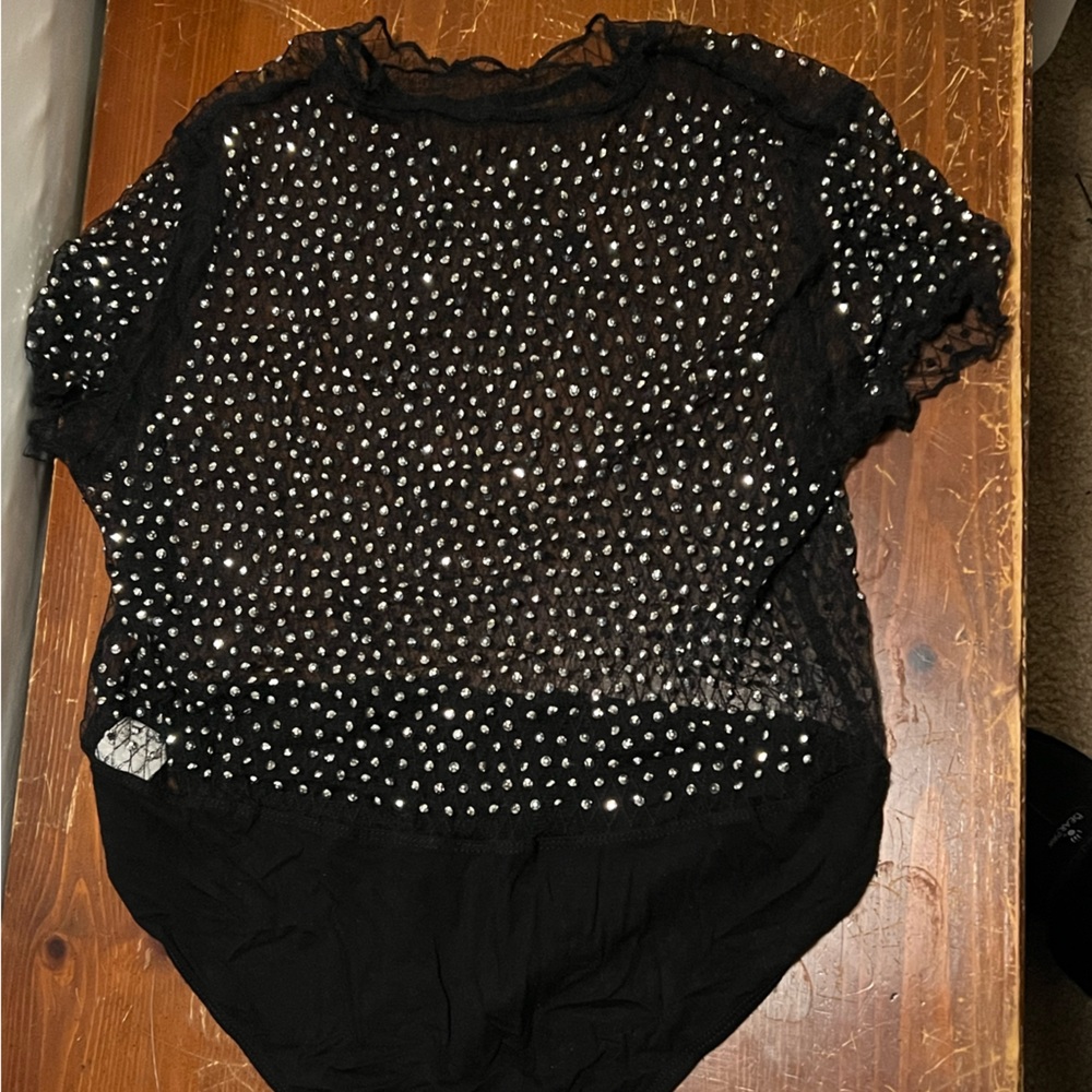 Sparkly bodysuit🌻